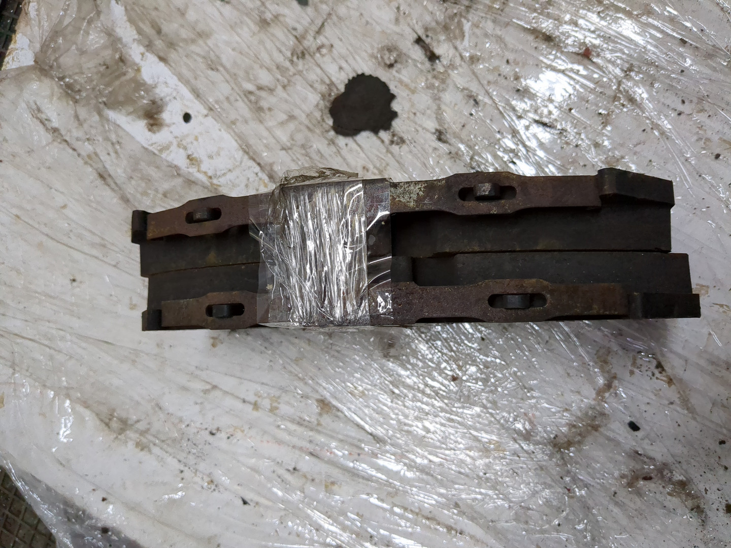 Колодки тормозные передние к-т