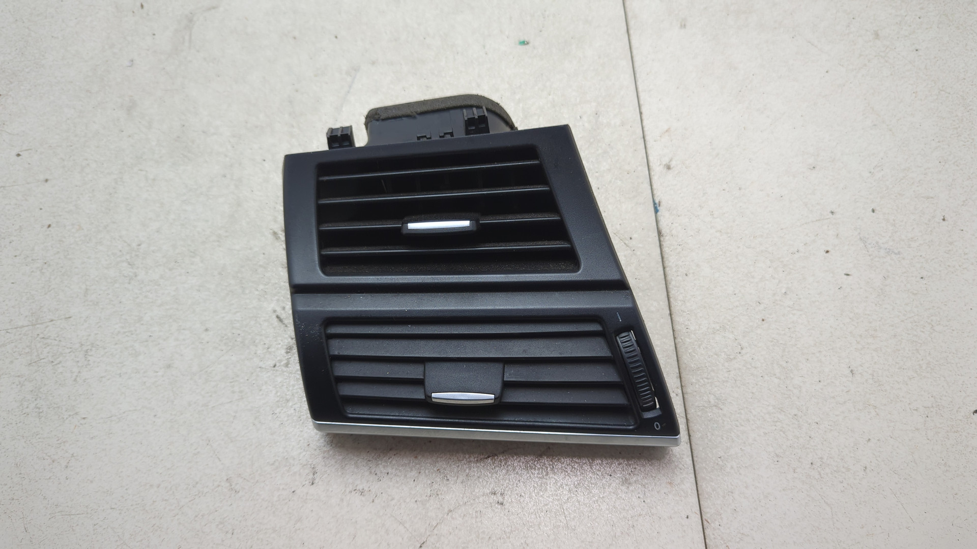 Дефлектор воздушный