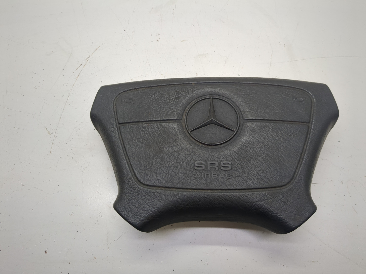 Подушка безопасности в рулевое колесо