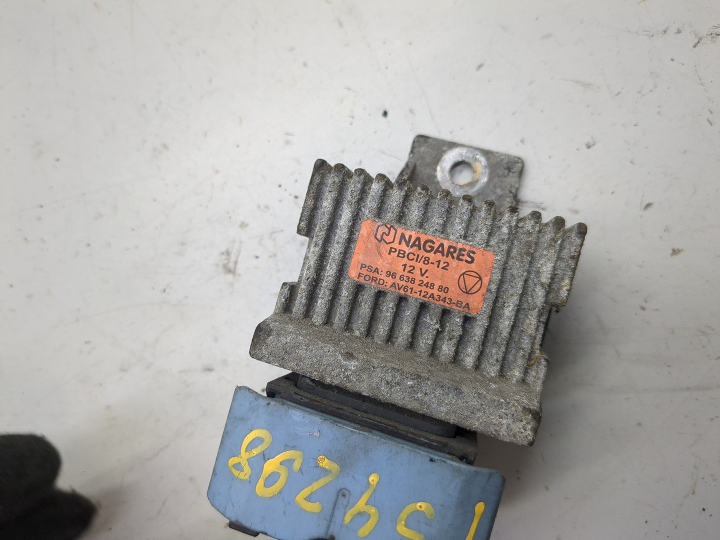 Реле свечей накала