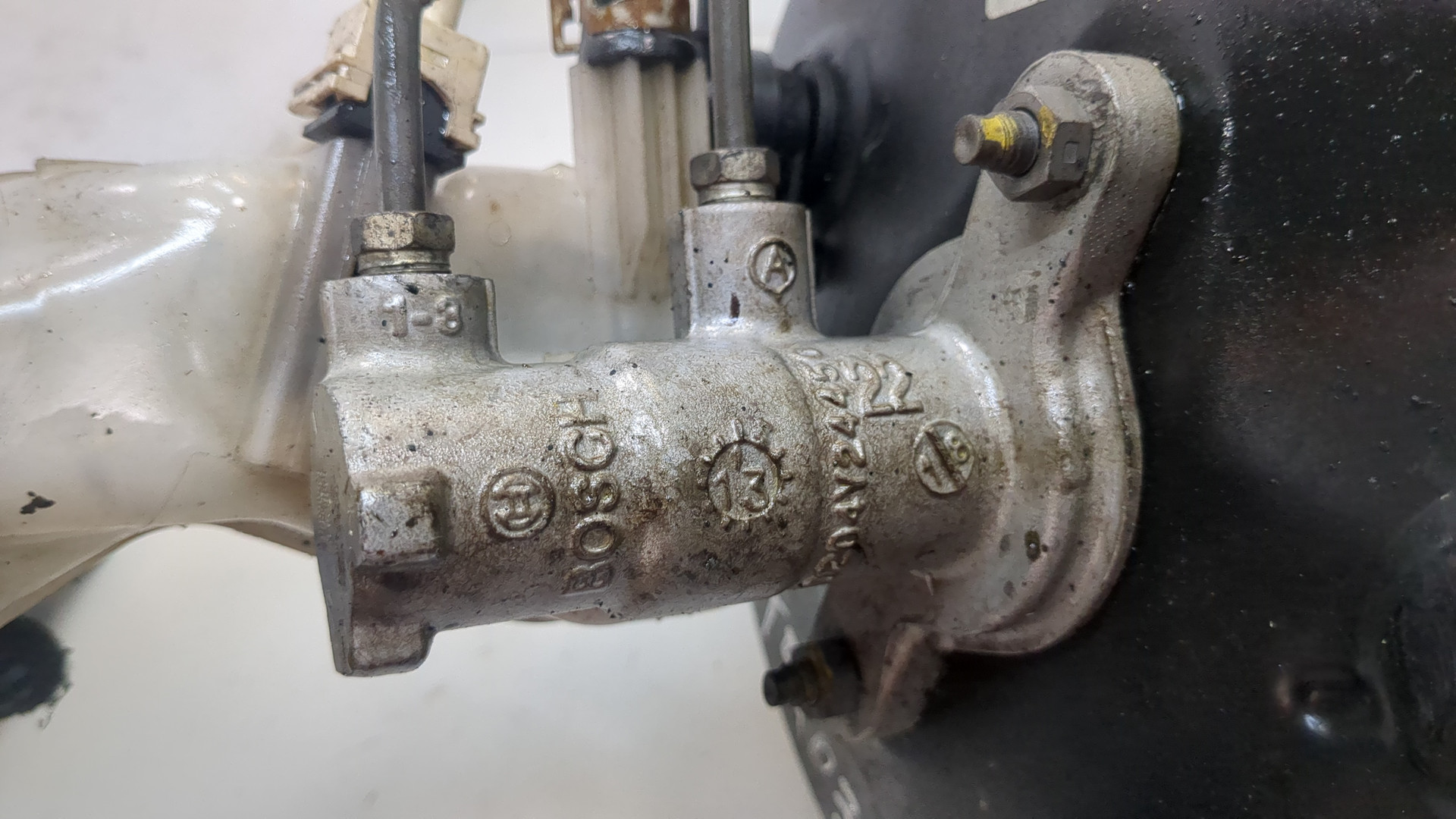 Цилиндр тормозной главный