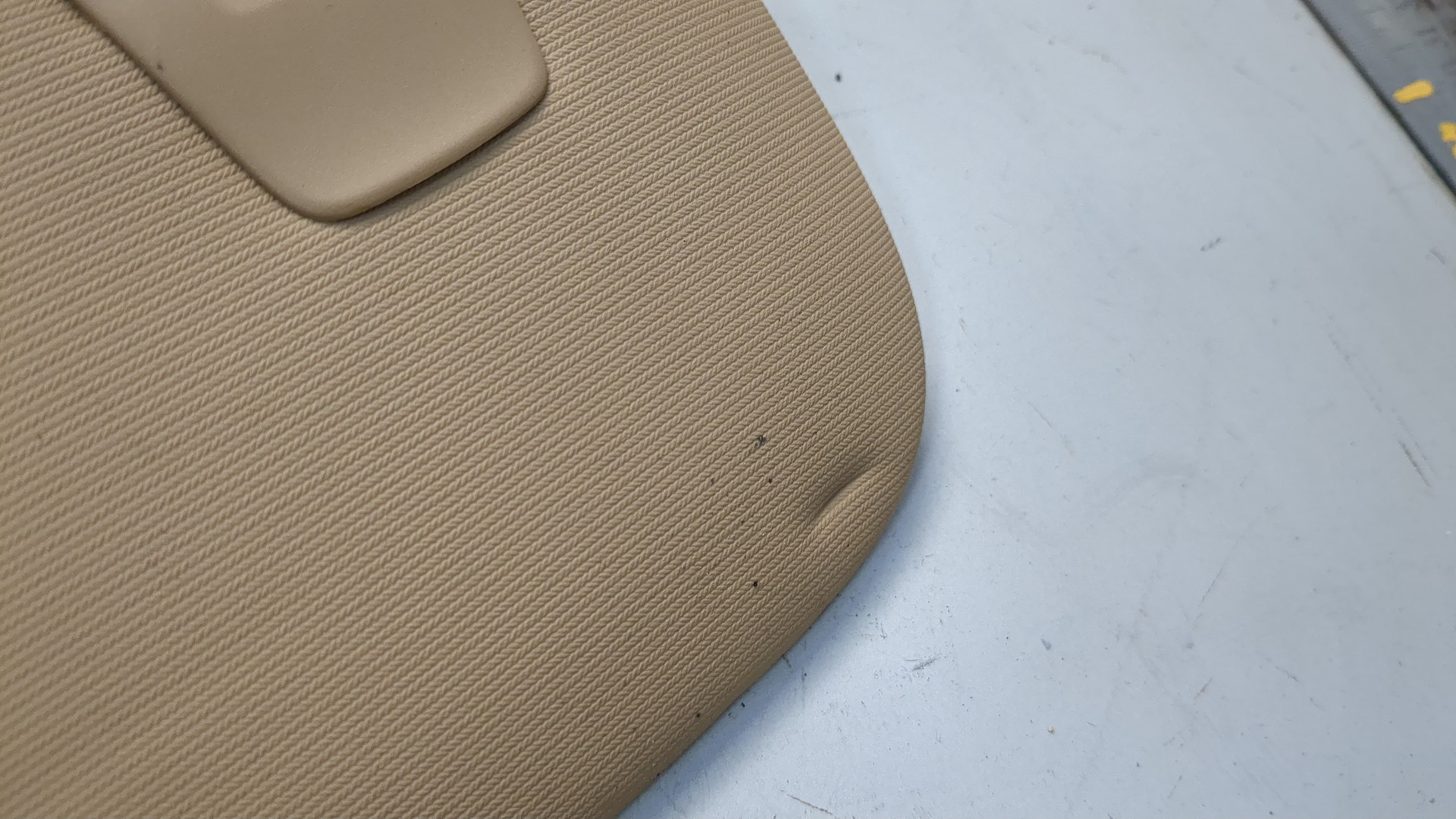 Козырек солнцезащитный