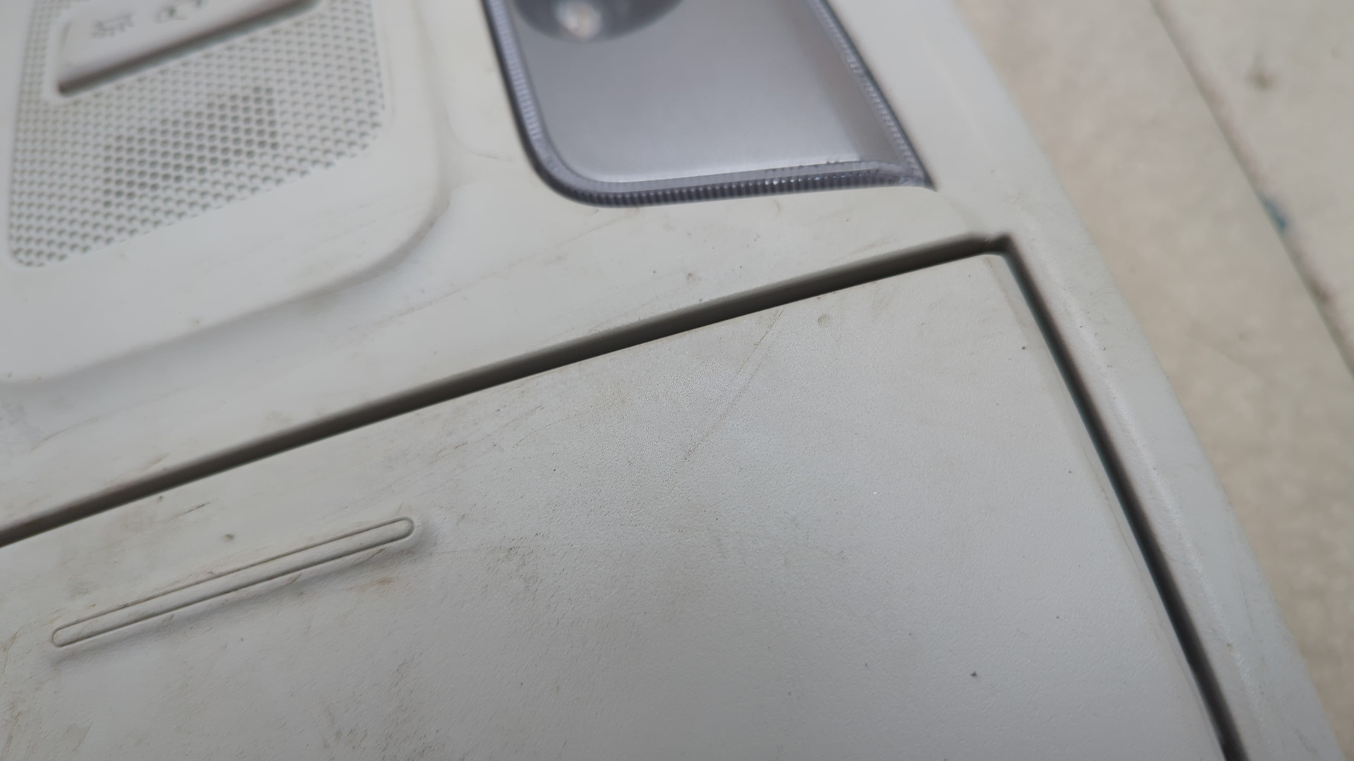 Плафон салонный