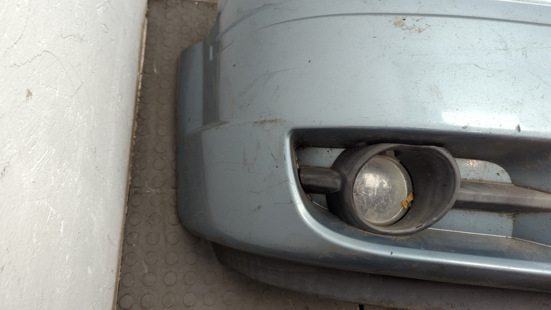 Бампер передний