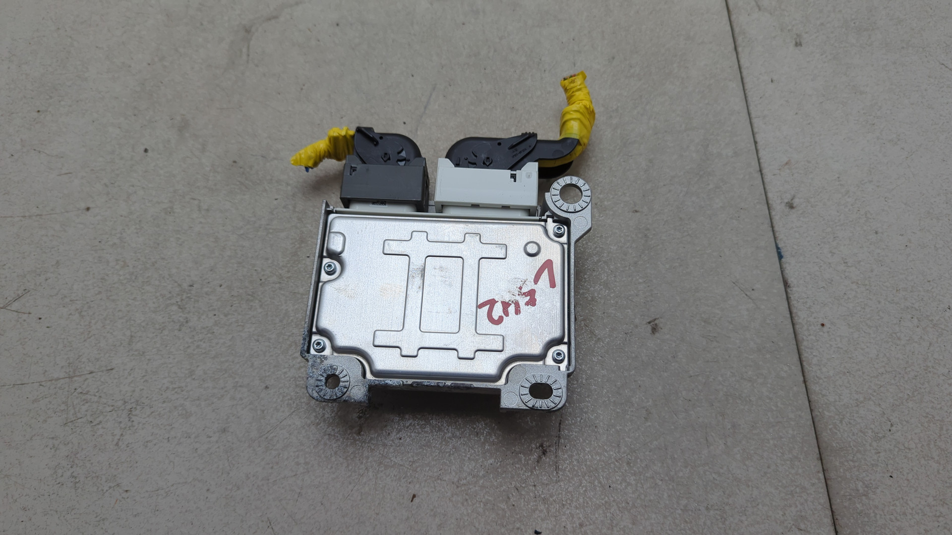 Блок управления подушек безопасности (AIR BAG)