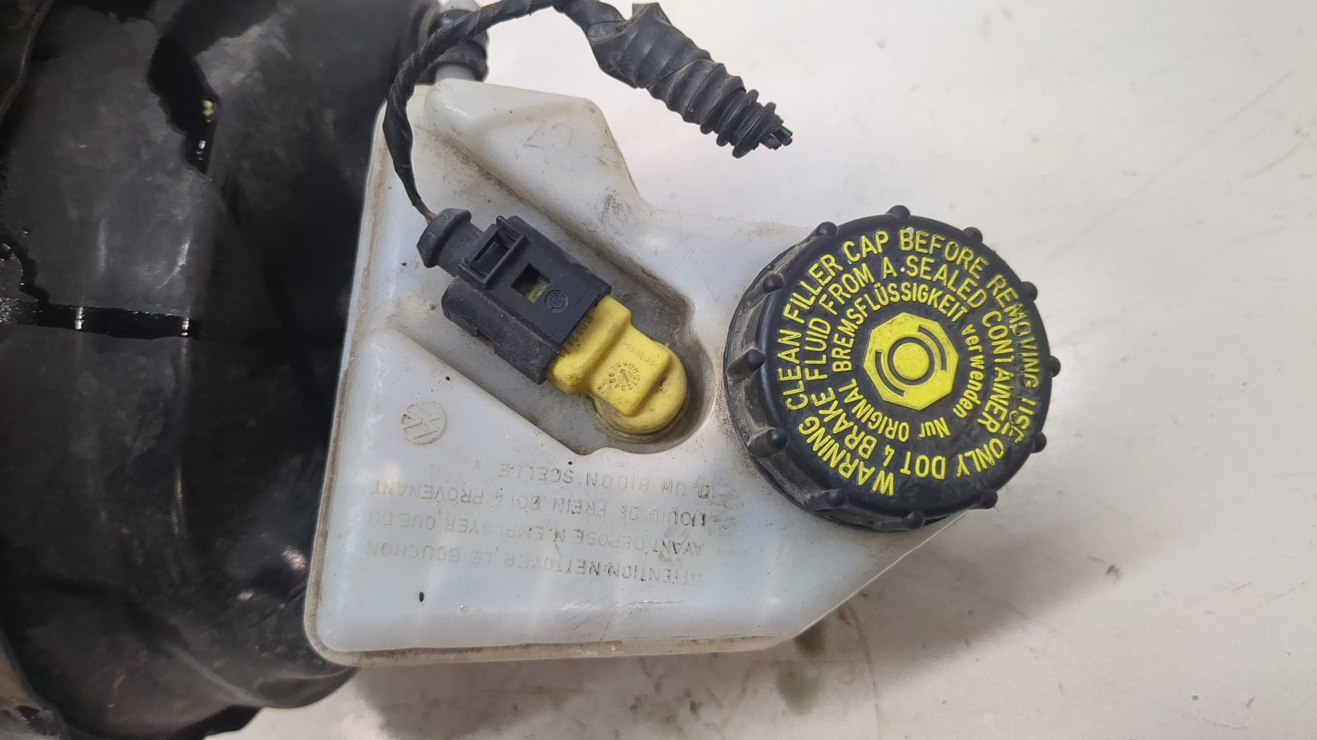 Цилиндр тормозной главный