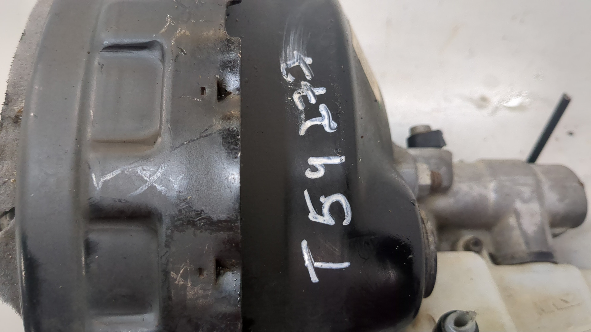 Цилиндр тормозной главный