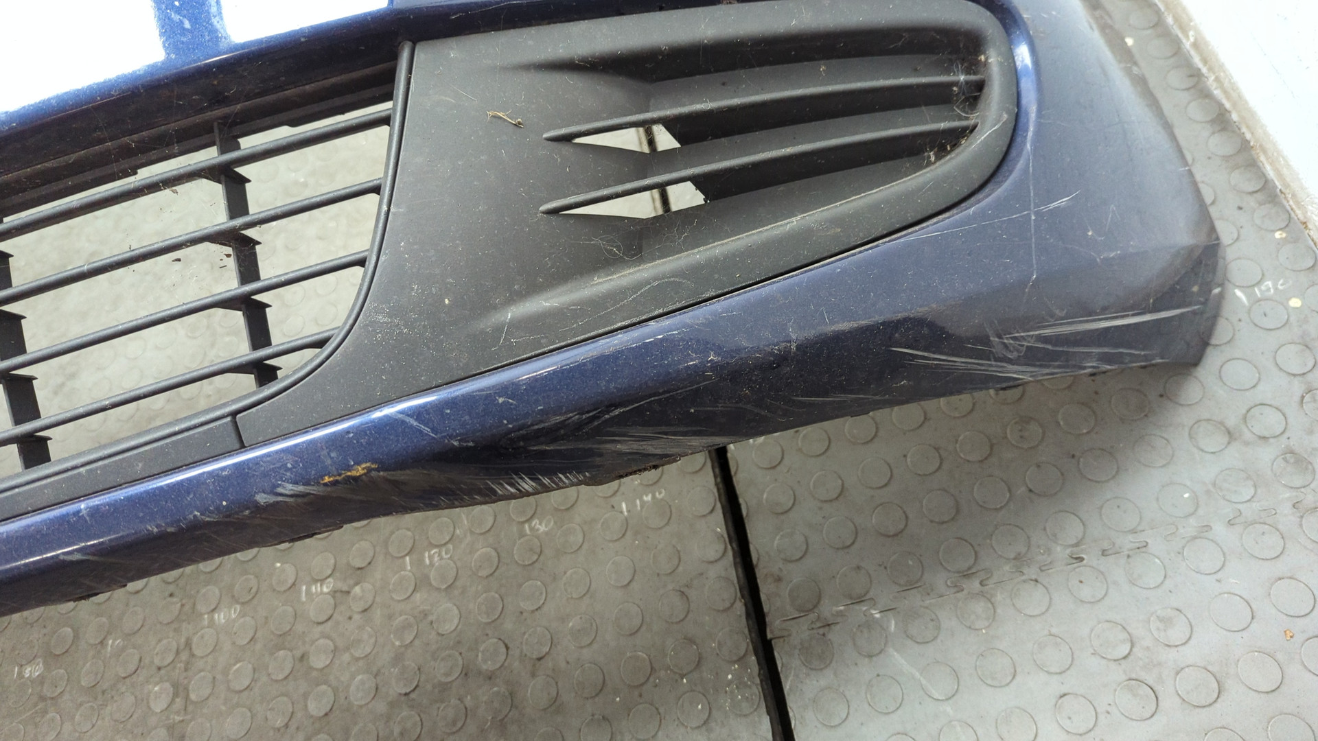 Бампер передний