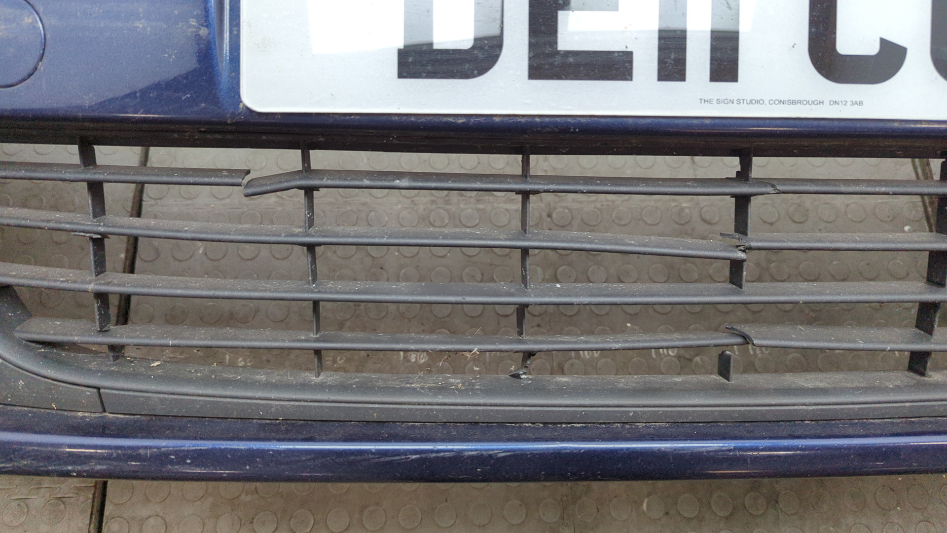 Бампер передний