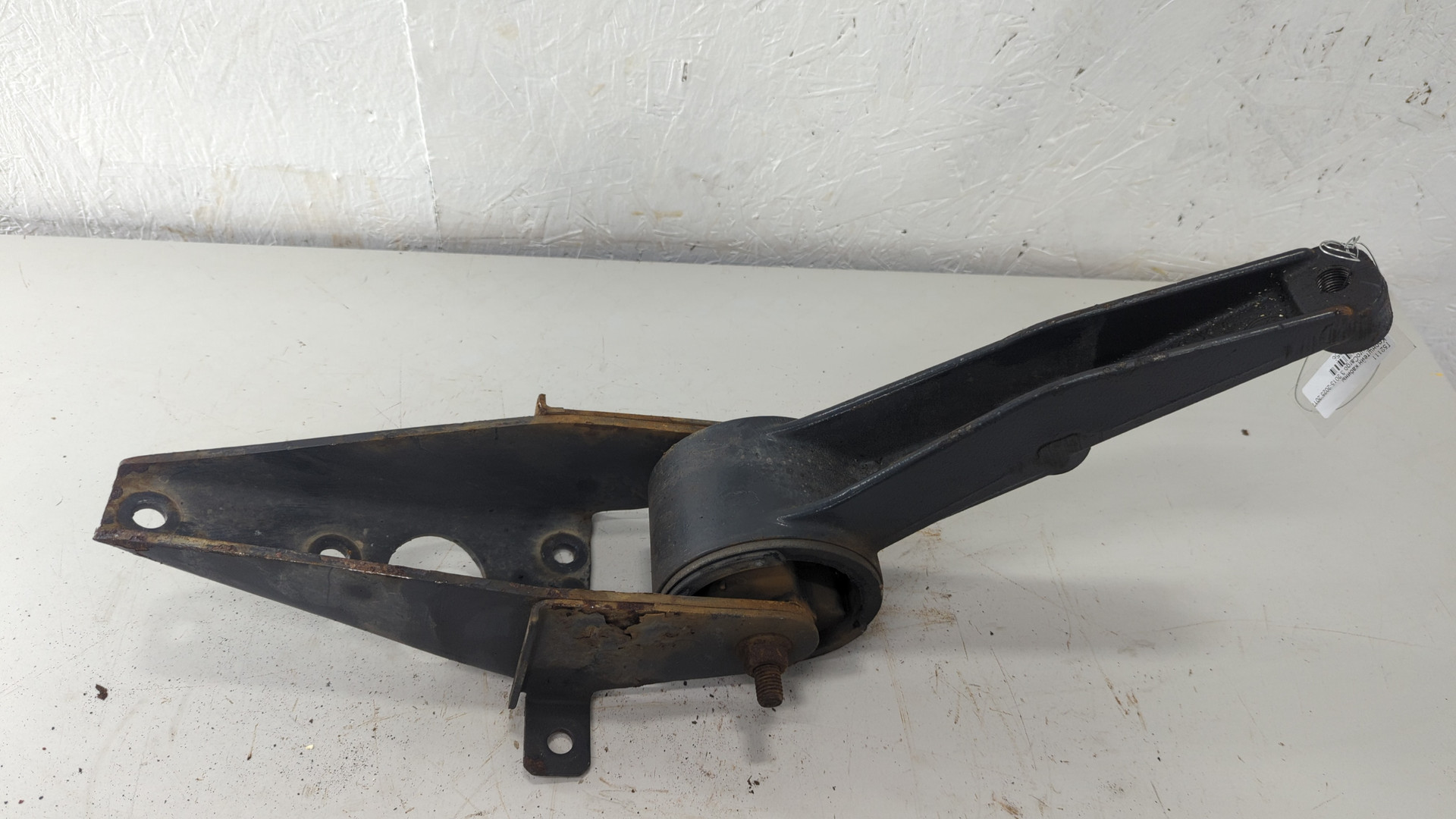 Кронштейн крепления торсиона