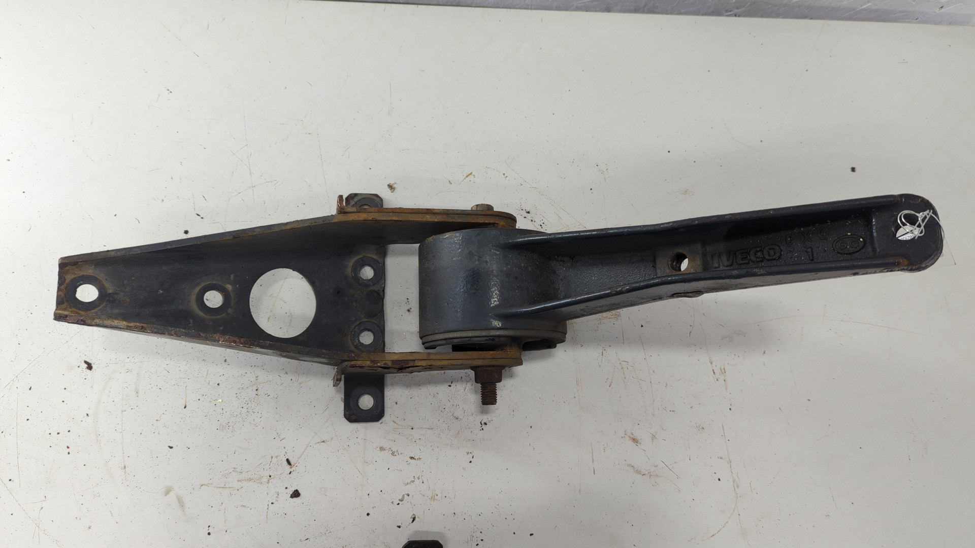 Кронштейн крепления торсиона