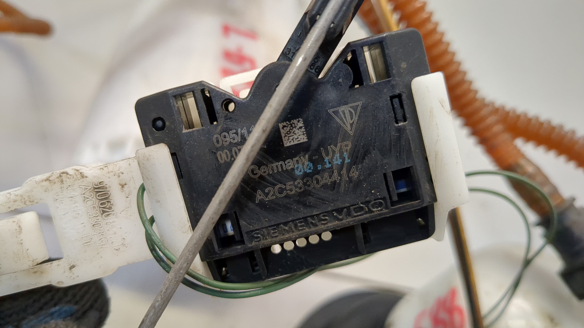 Насос топливный электрический