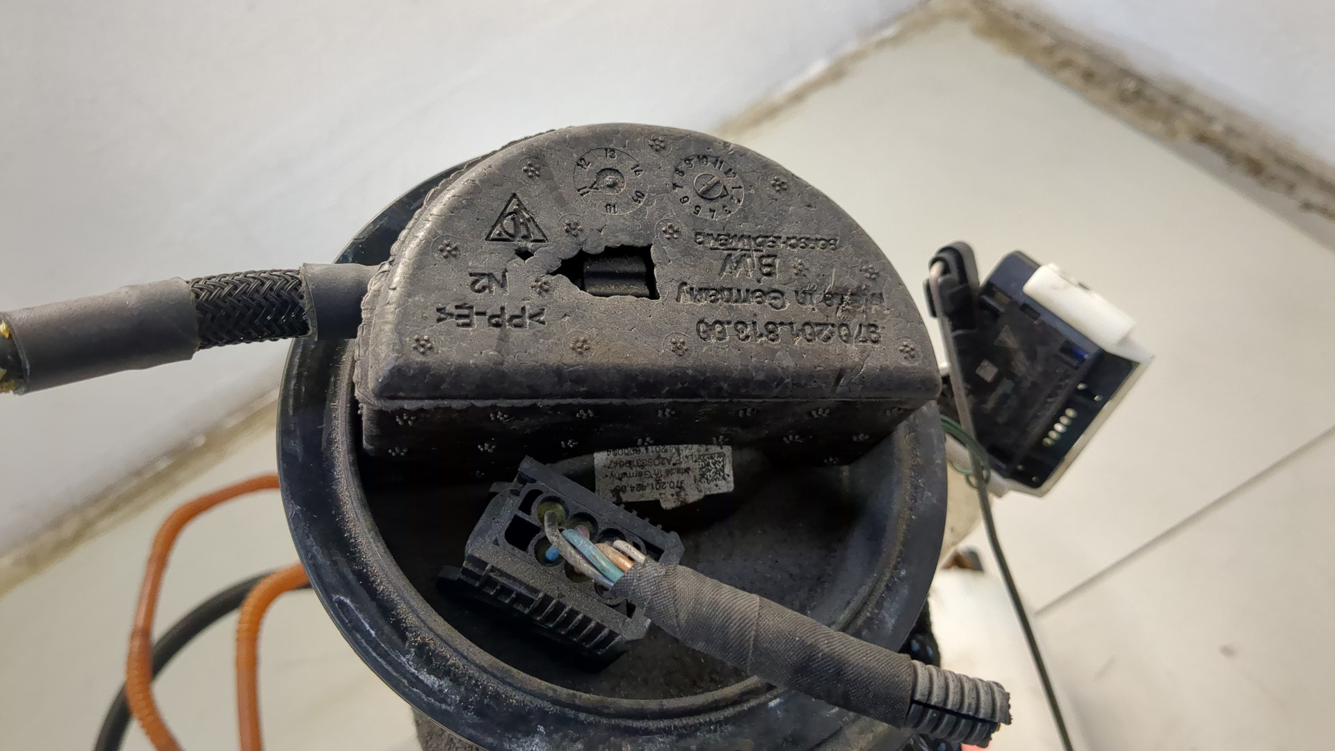 Насос топливный электрический