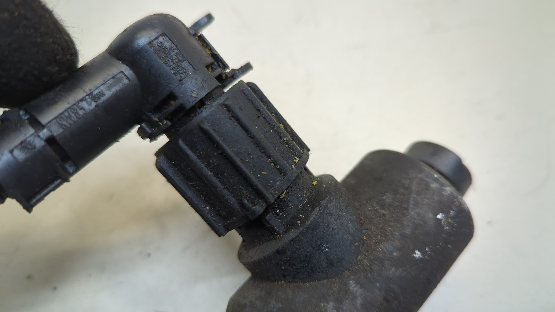 Клапан электромагнитный