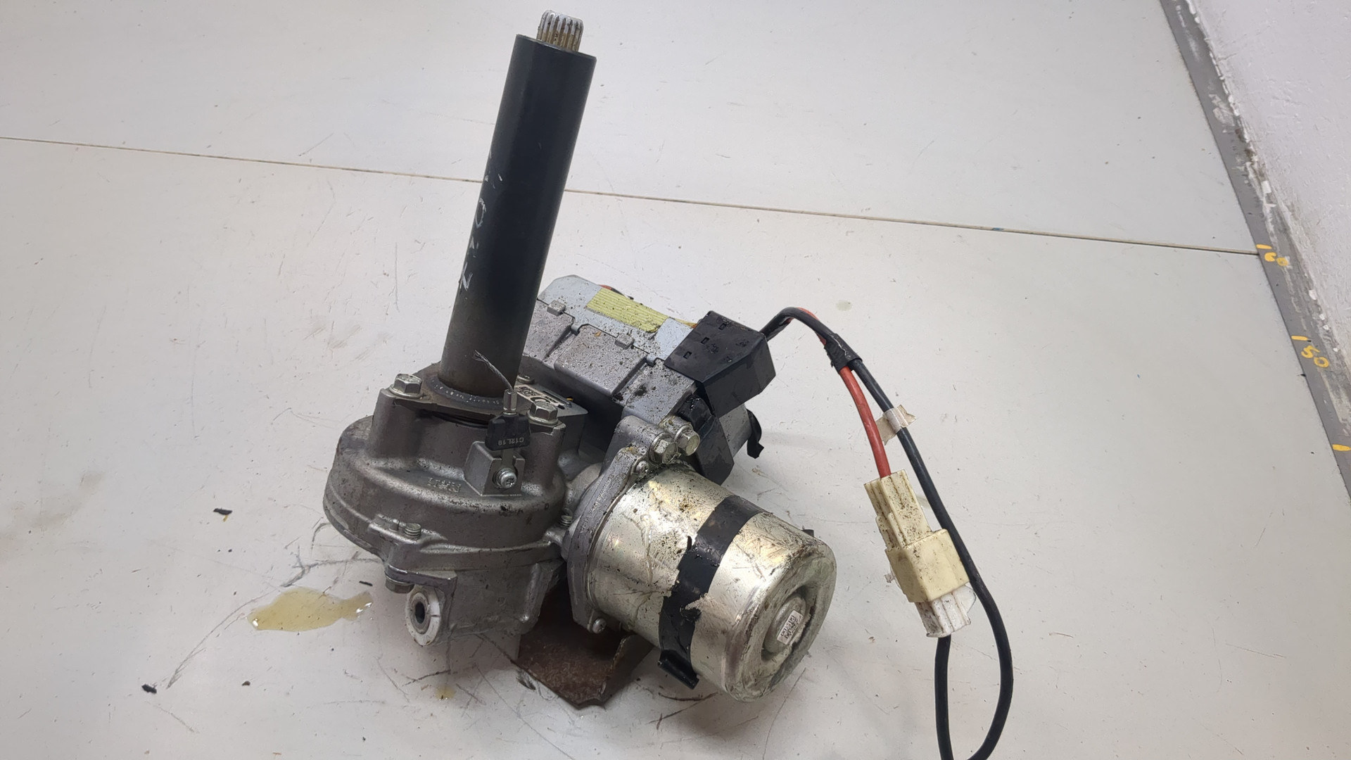 Серводвигатель рулевой рейки