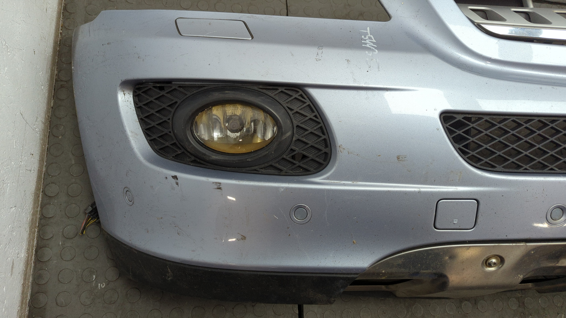 Бампер передний