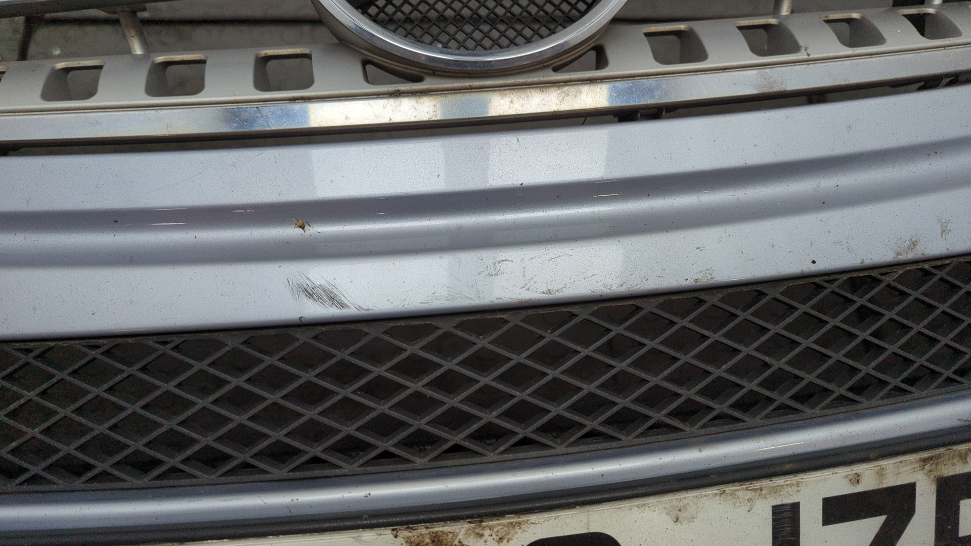 Бампер передний