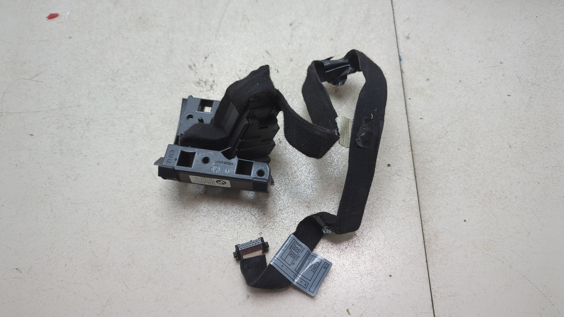 Кнопка запуска двигателя