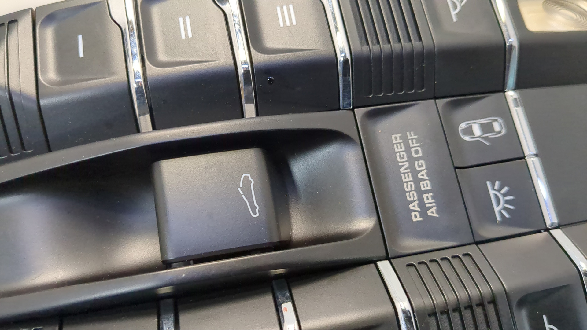 Плафон салонный