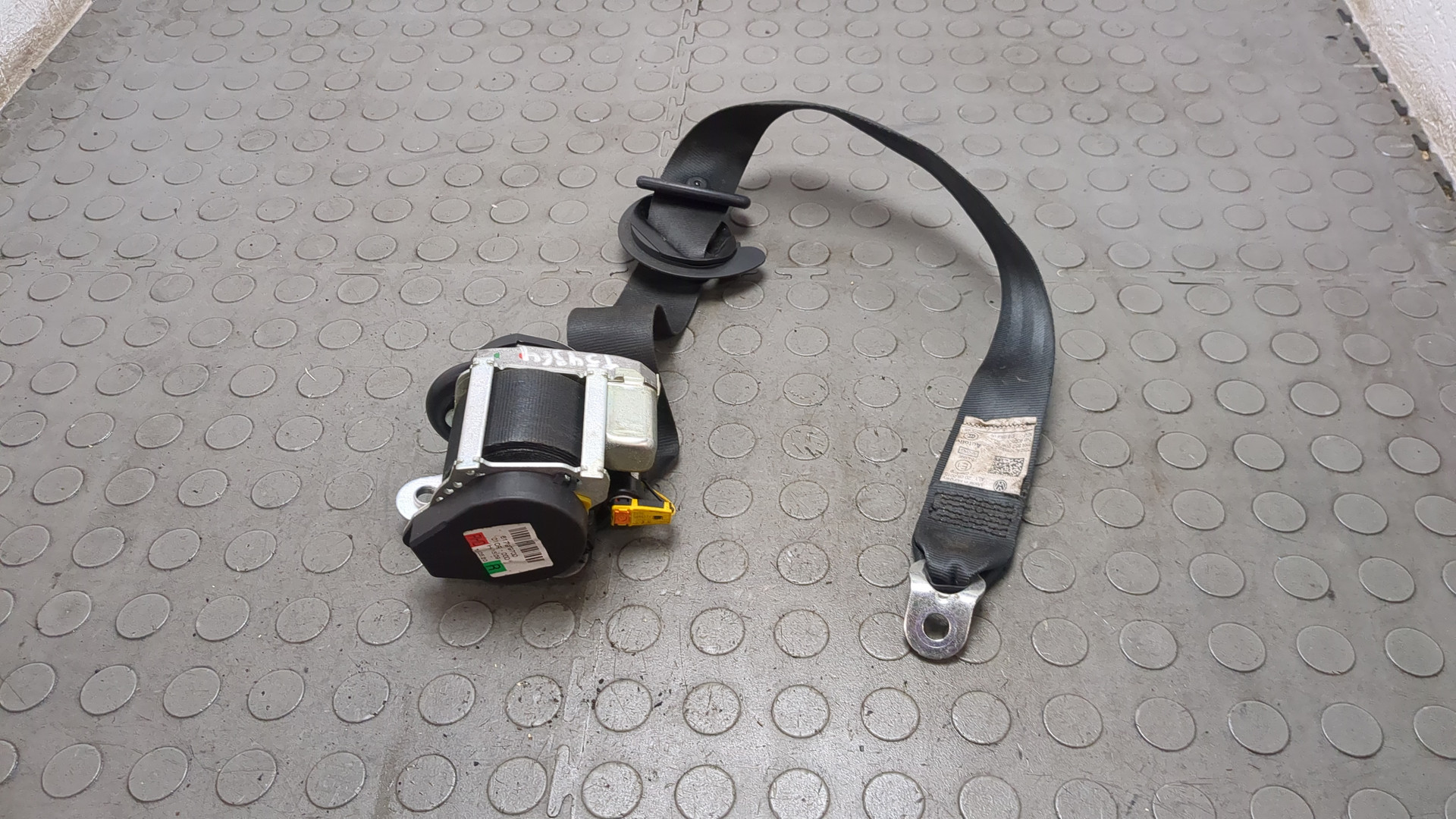 Ремень безопасности