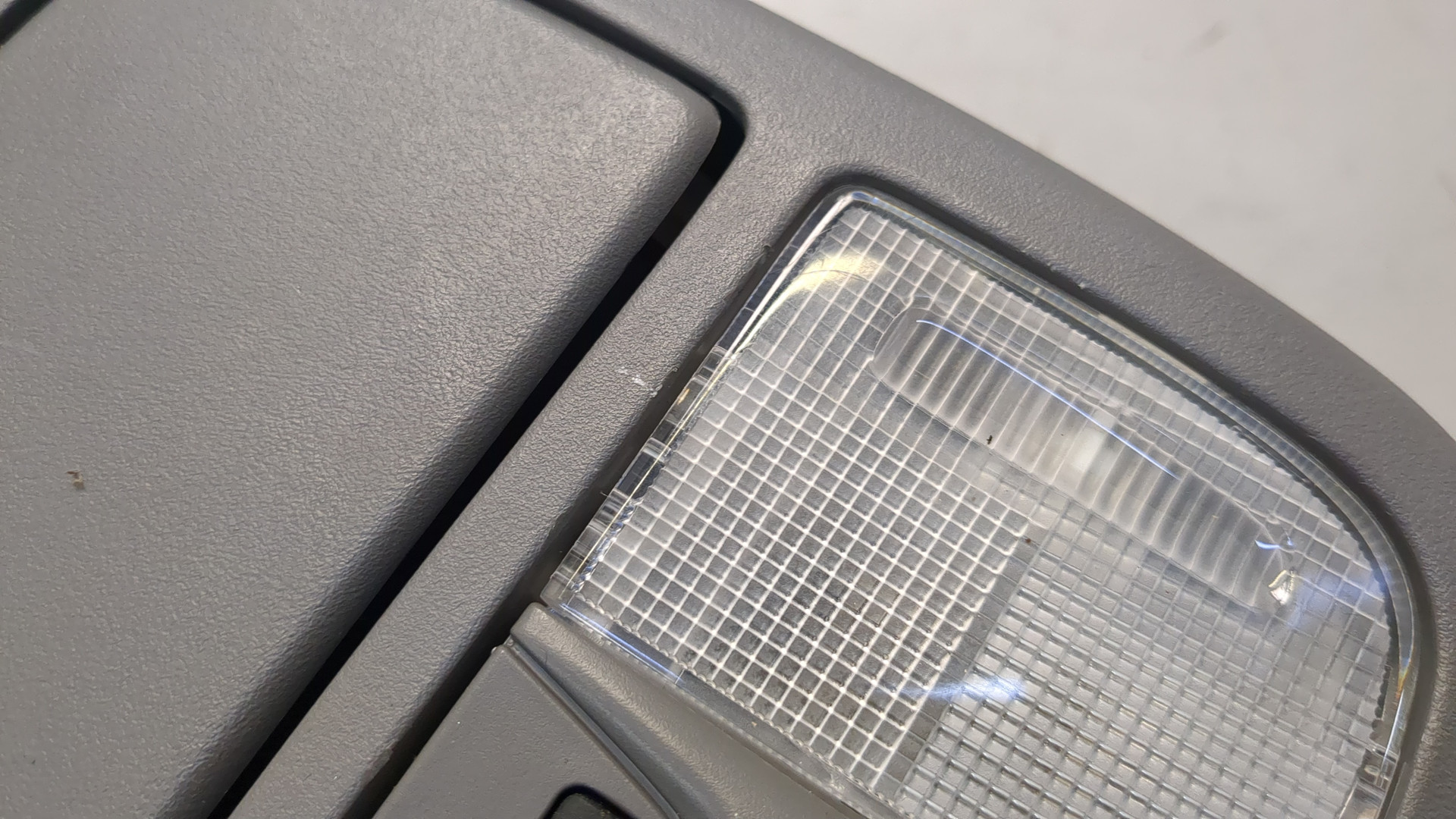 Плафон салонный