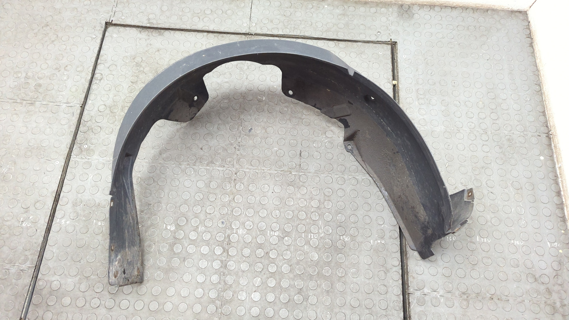 Локер передний правый