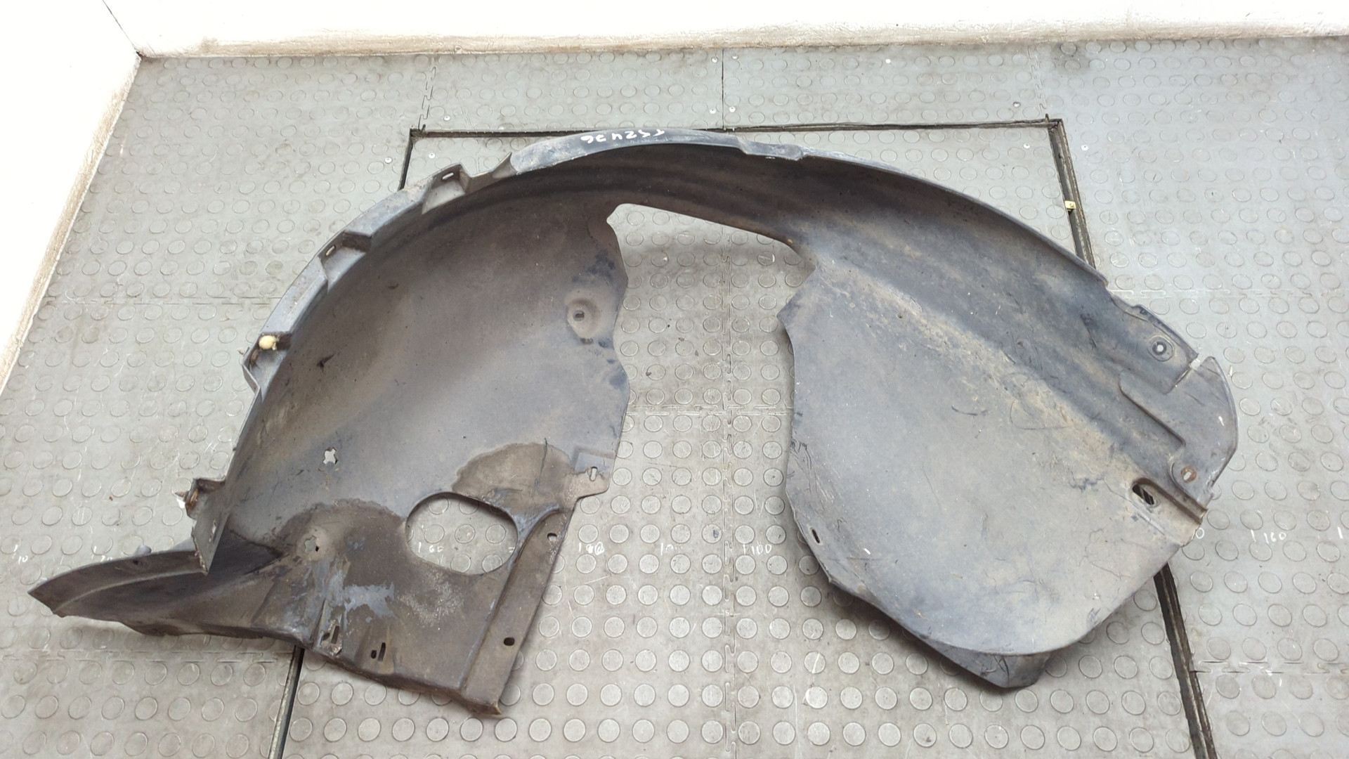 Локер передний левый