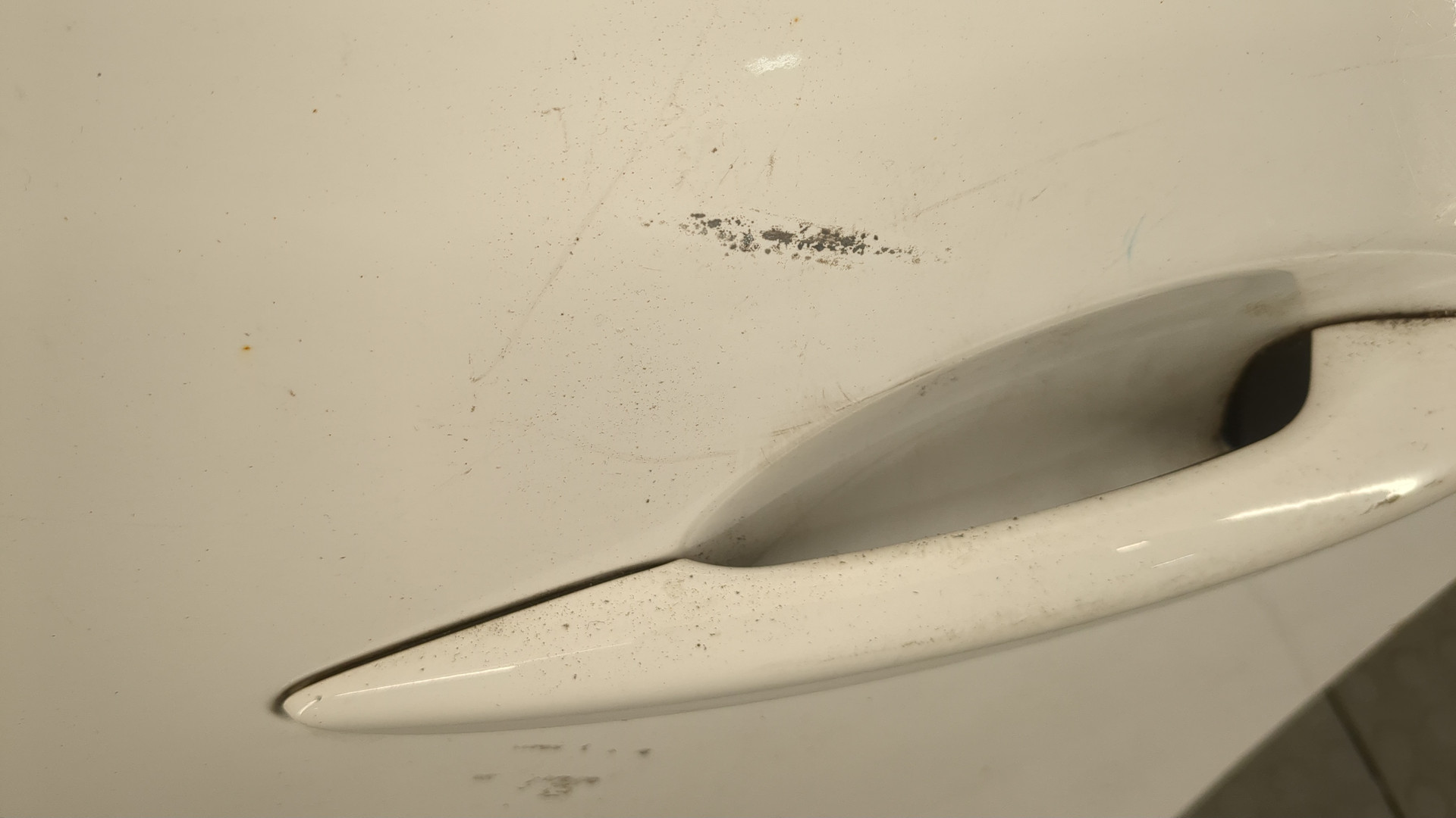 Дверь передняя левая