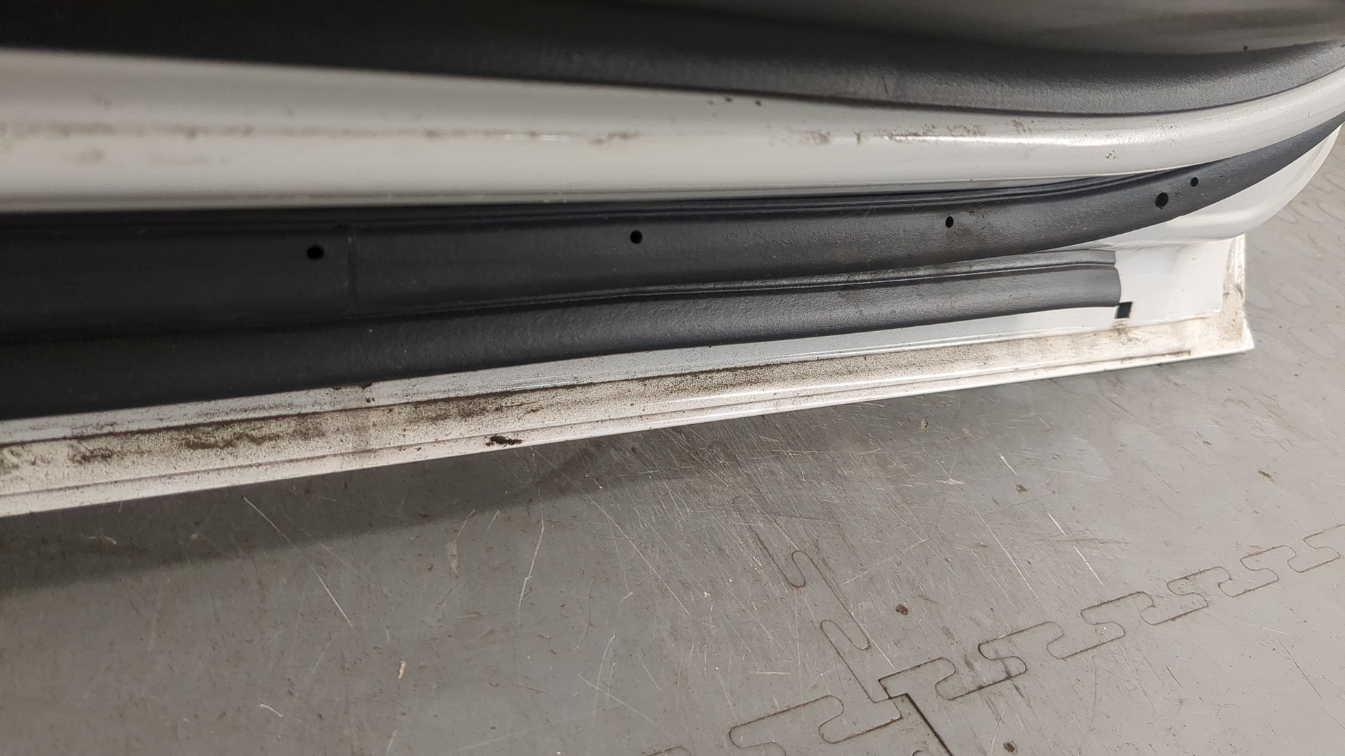 Дверь передняя левая