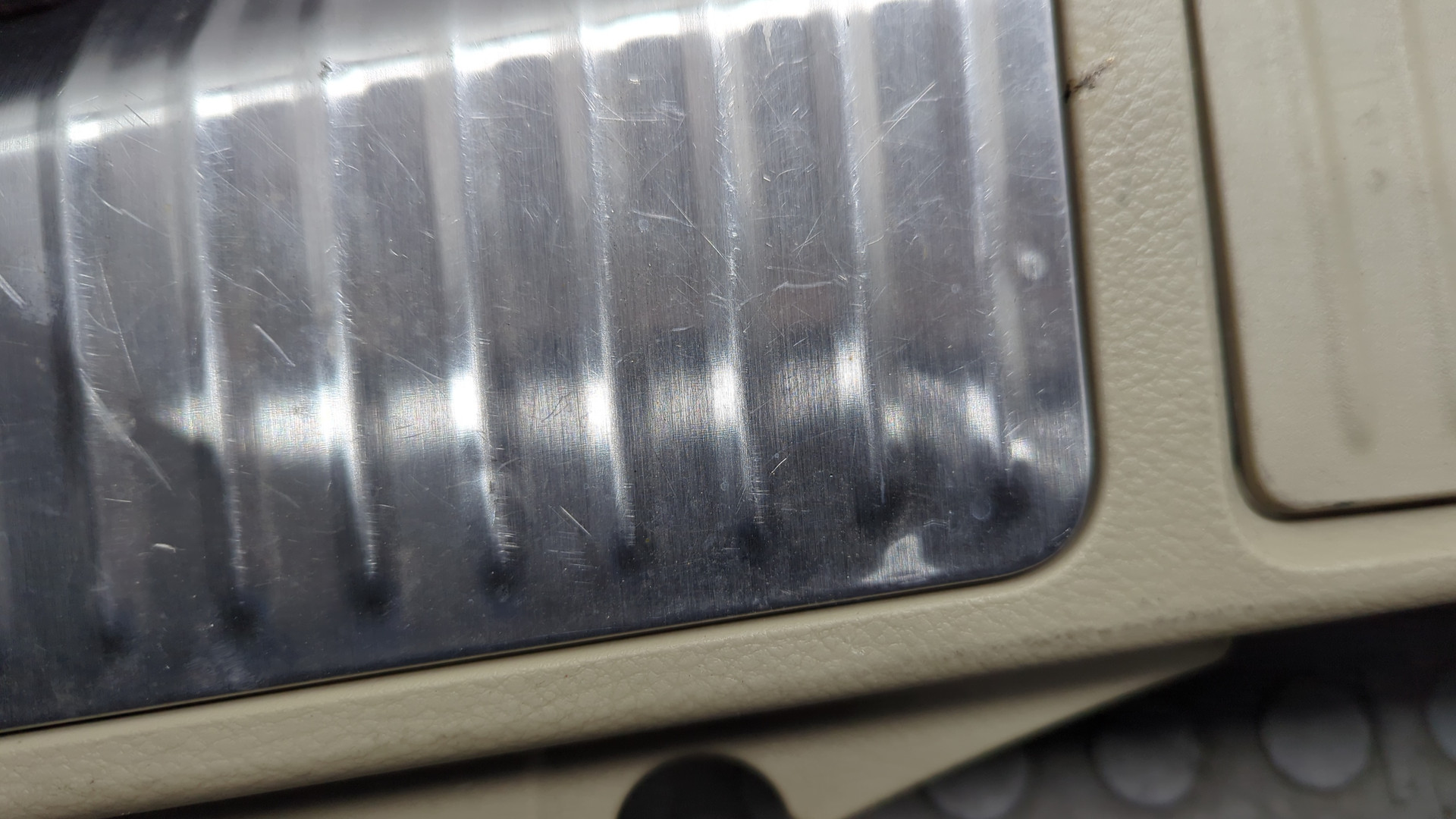 Обшивка багажника