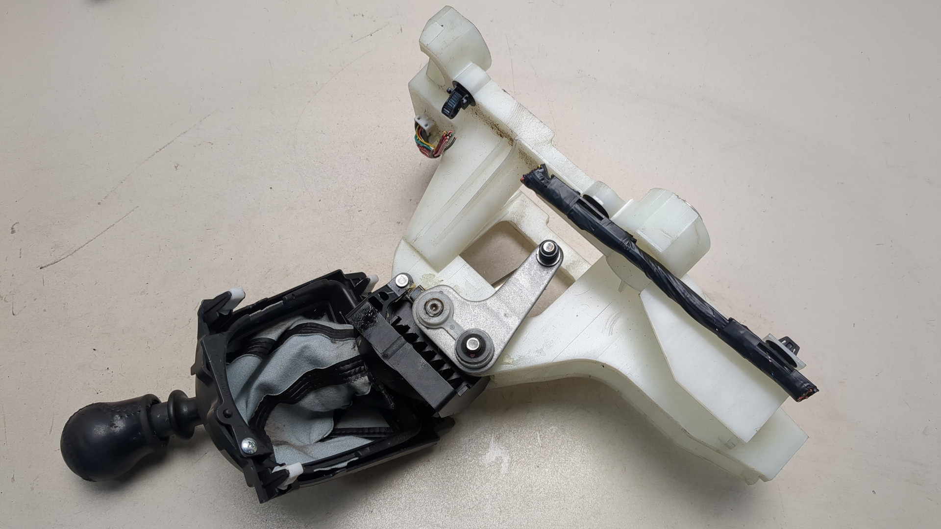 Кулиса МКПП / АКПП