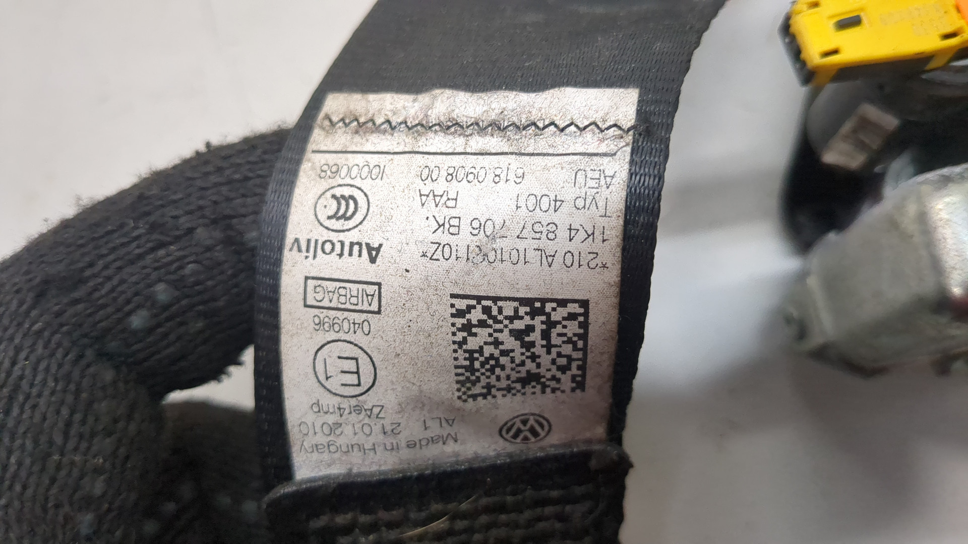 Ремень безопасности