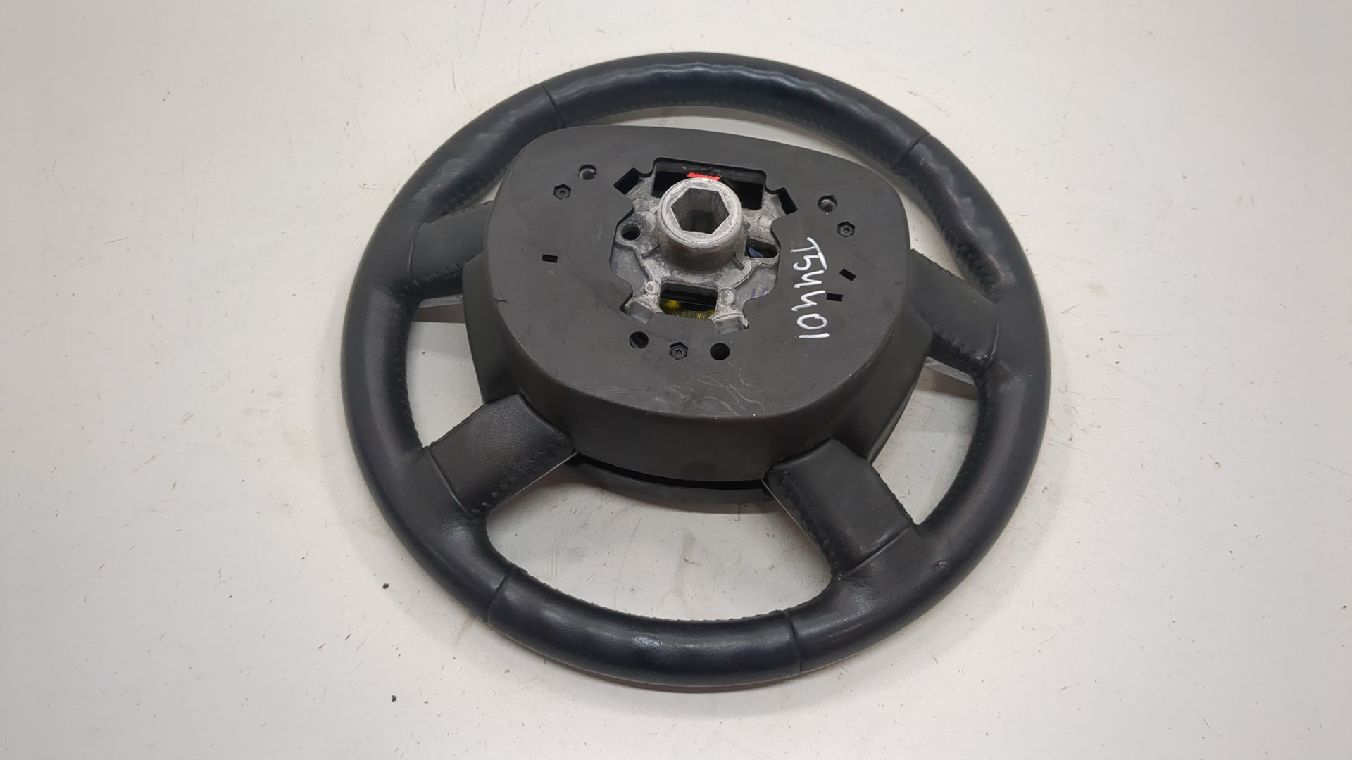 Рулевое колесо (руль)