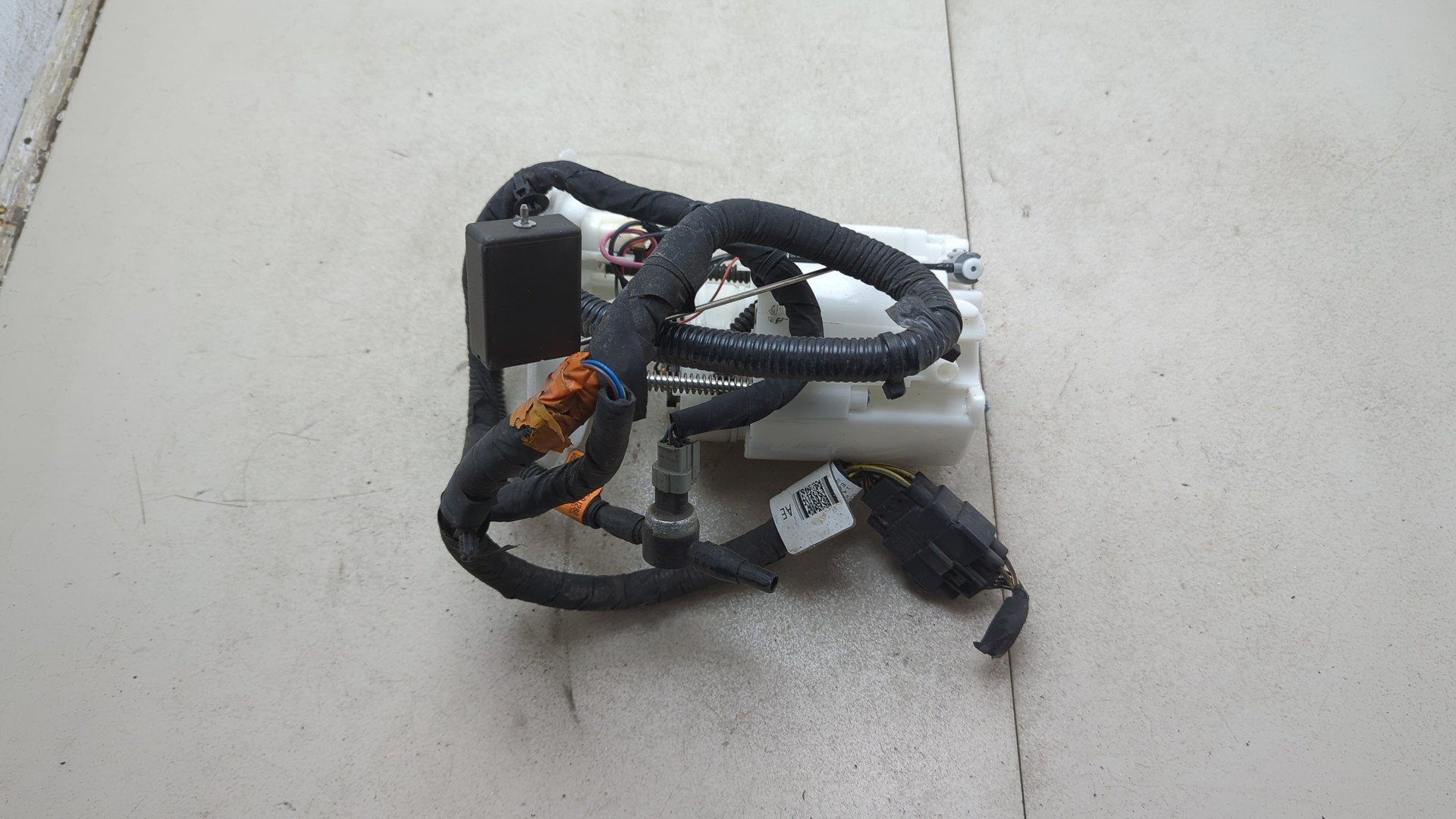 Насос топливный электрический