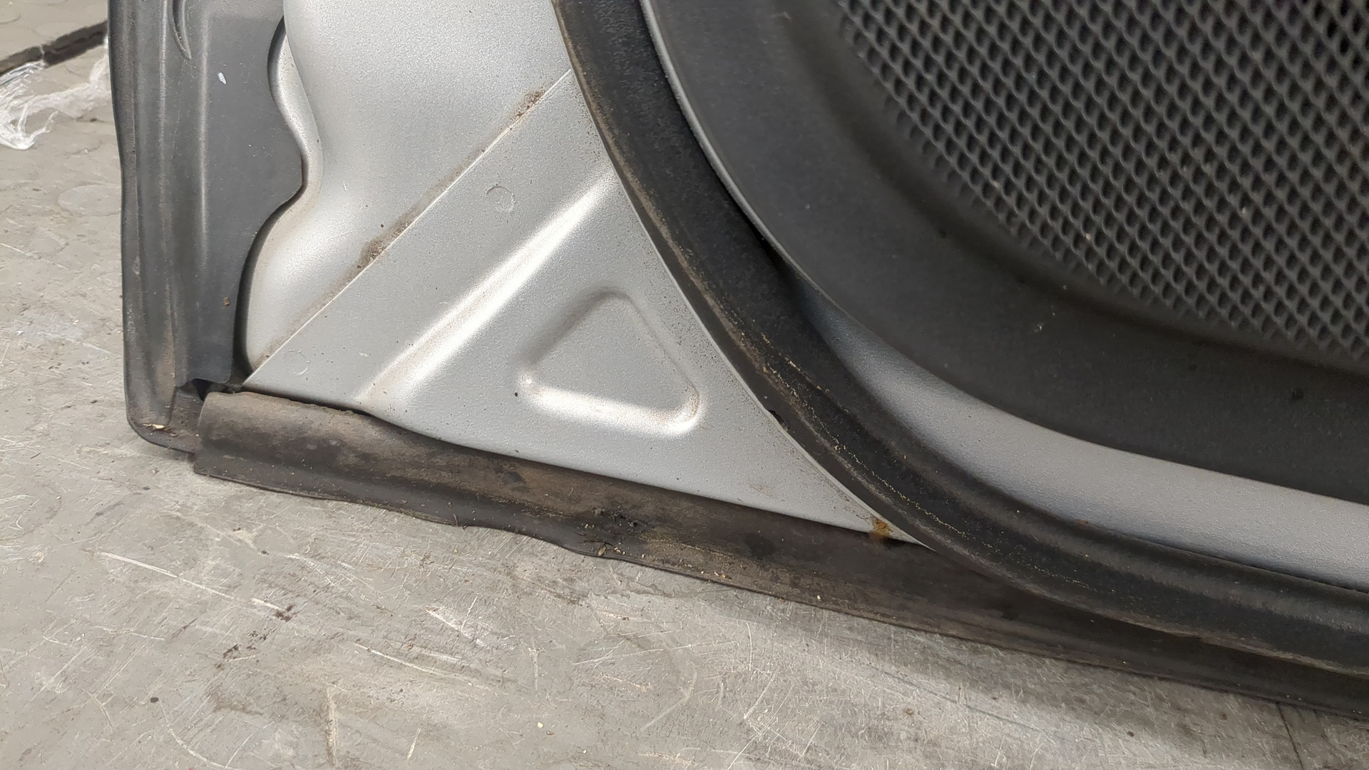 Дверь передняя правая