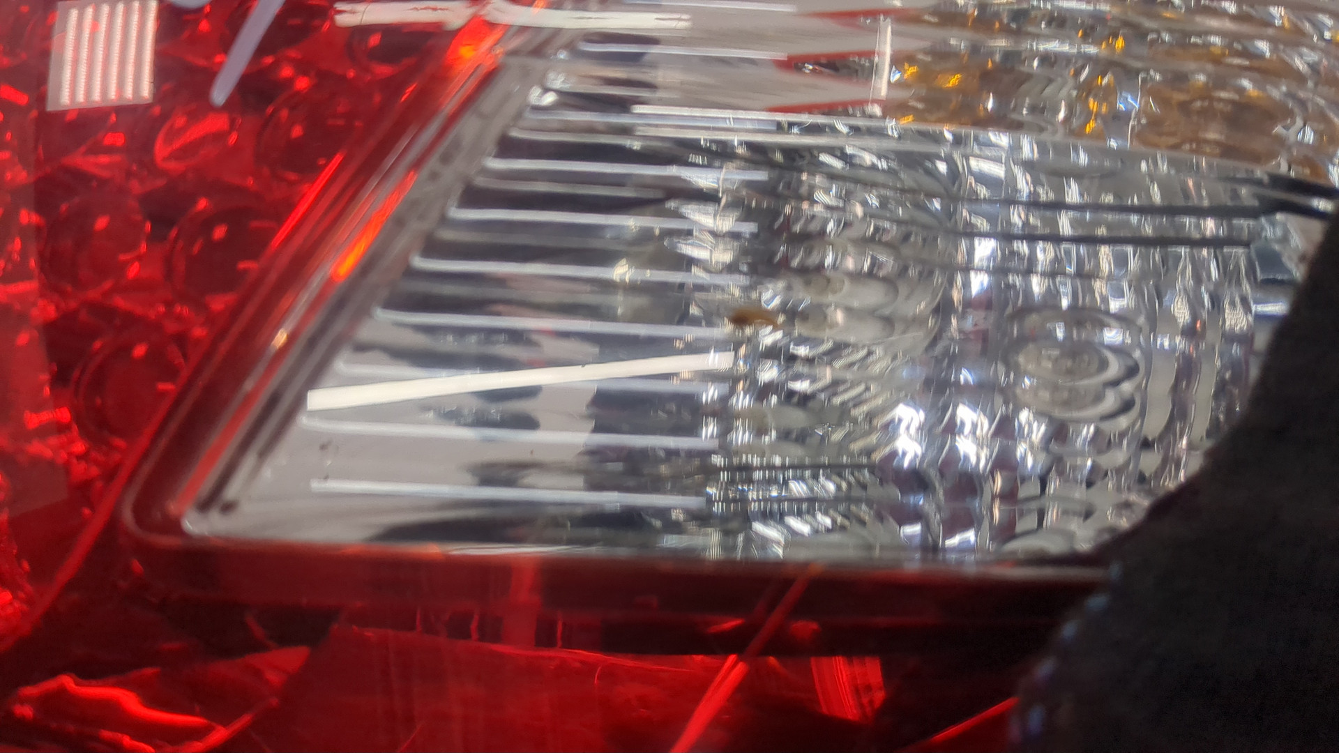 Фонарь задний правый