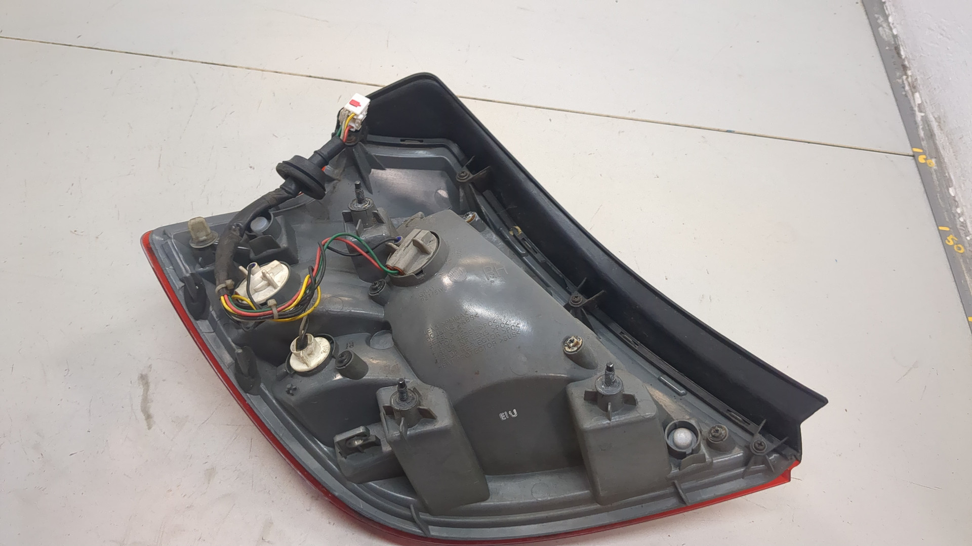 Фонарь задний правый