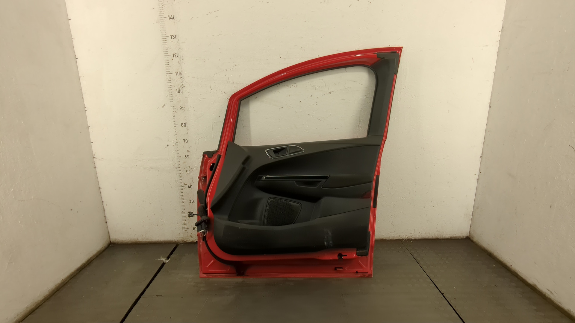 Дверь передняя правая