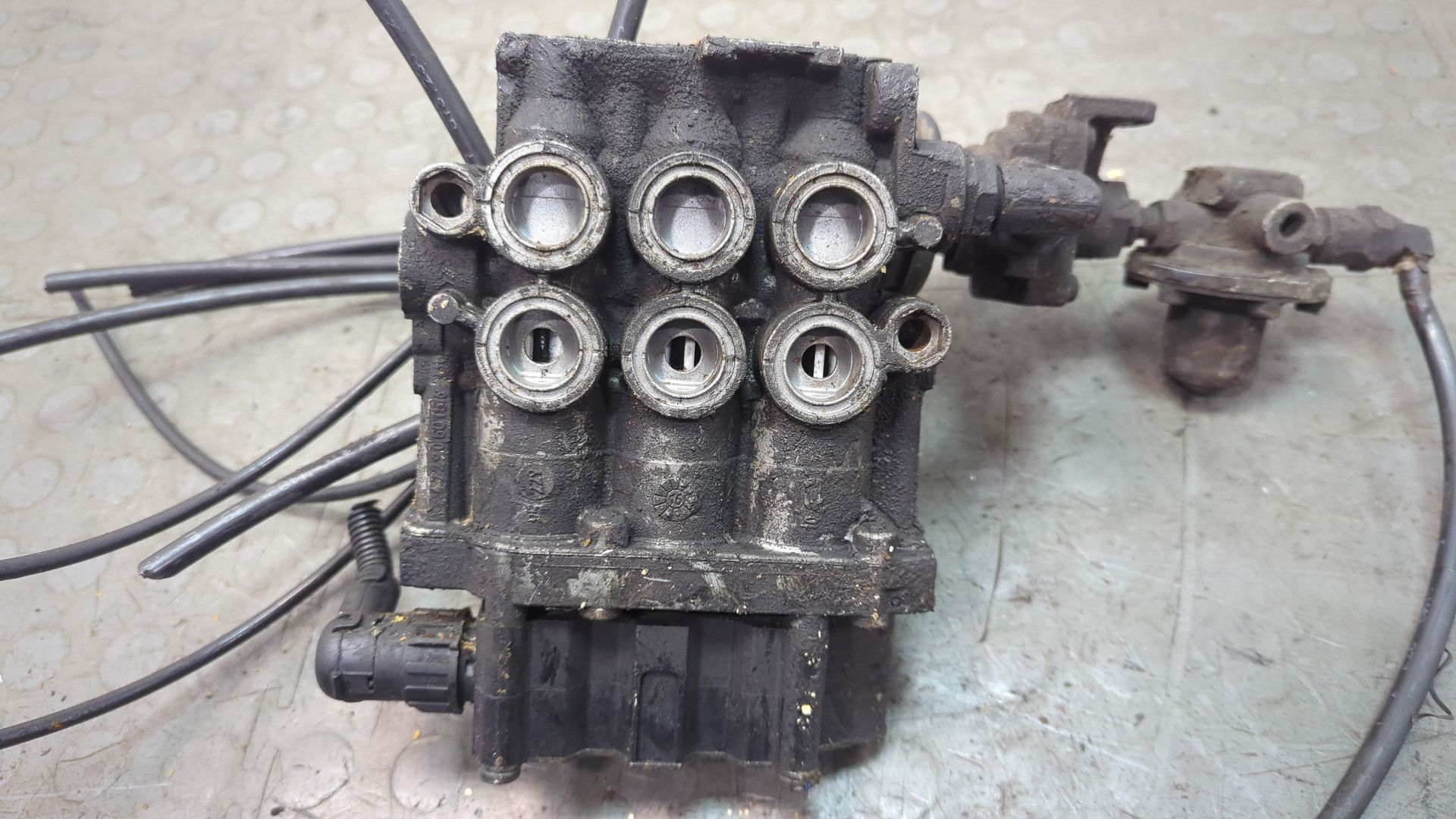 Кран уровня пола