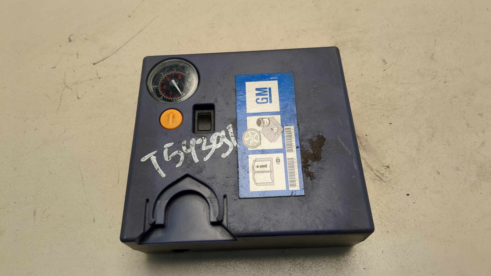 Компрессор подкачки колес