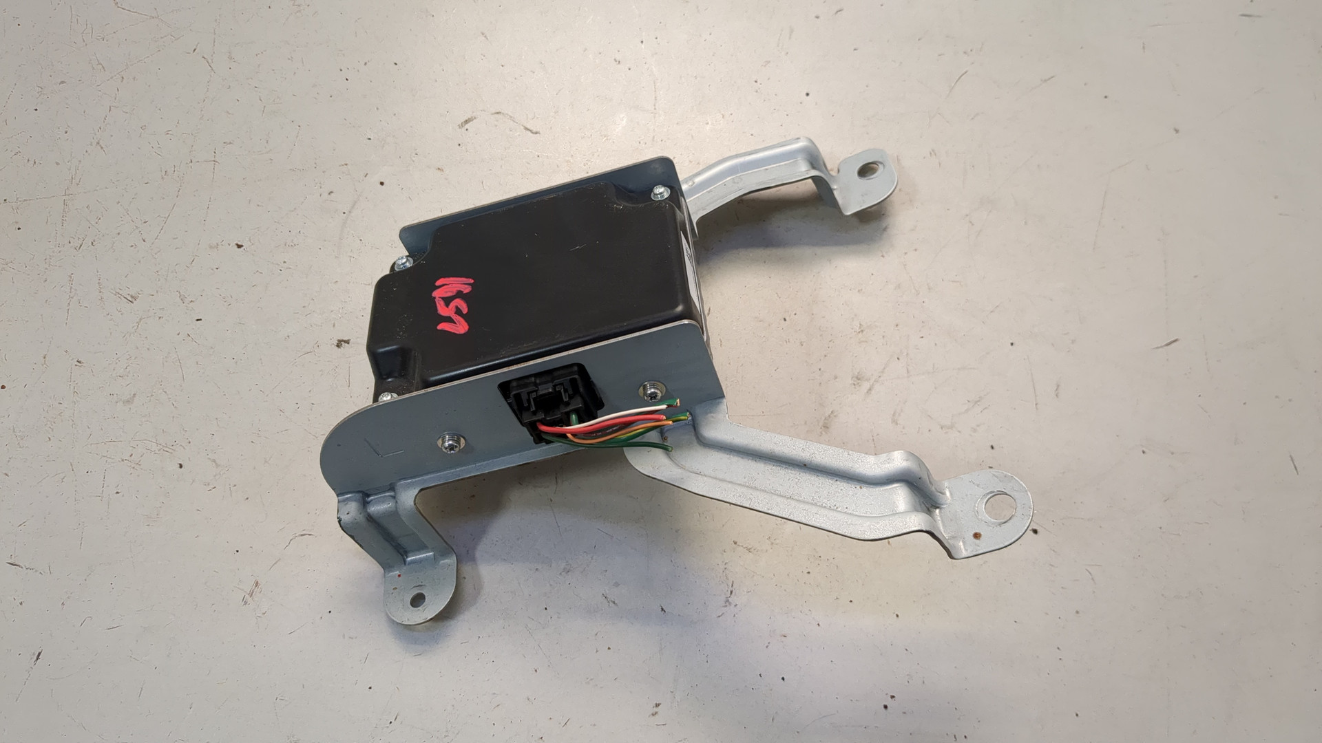 Преобразователь напряжения (адаптер)