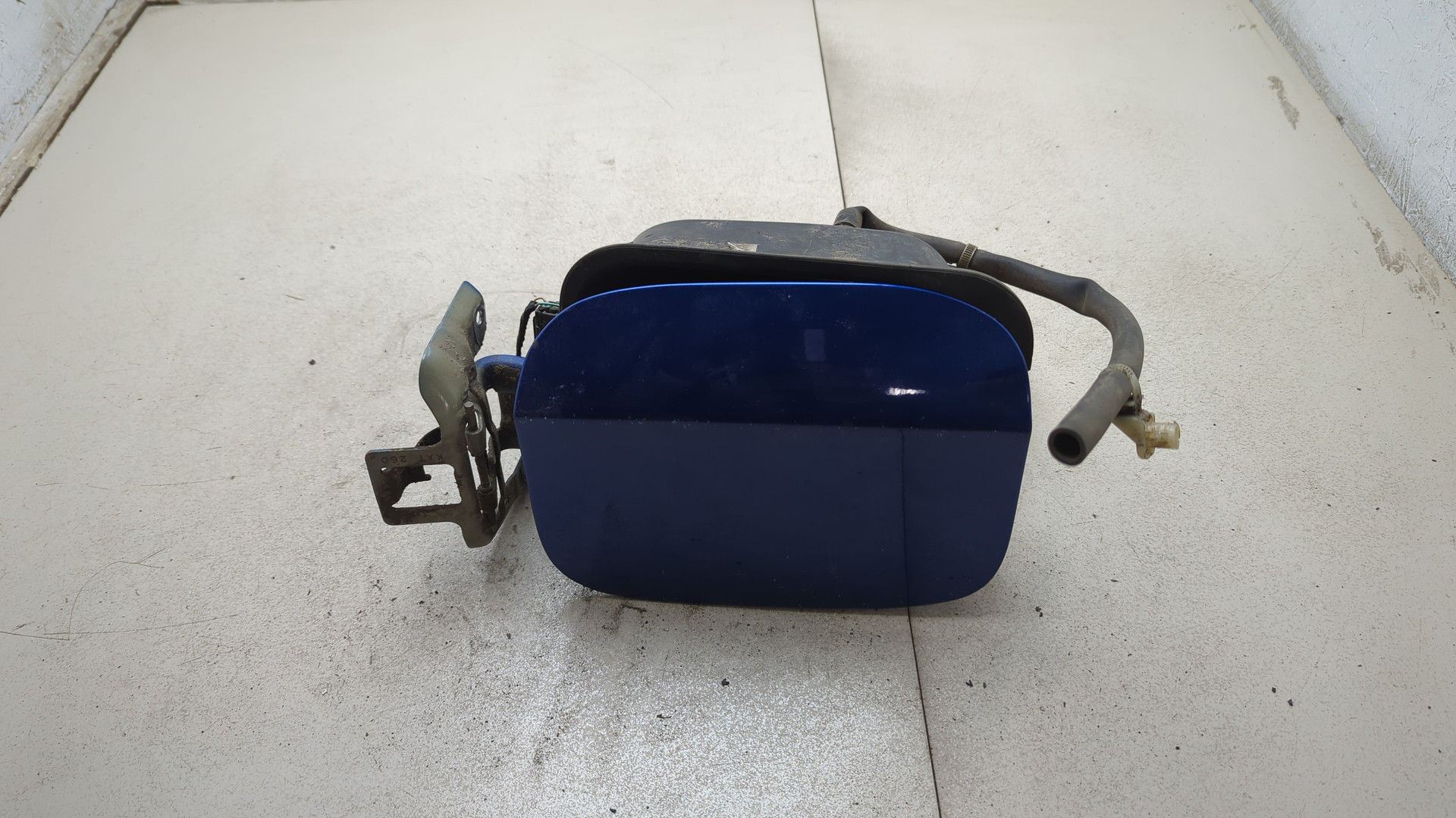 Лючок бензобака