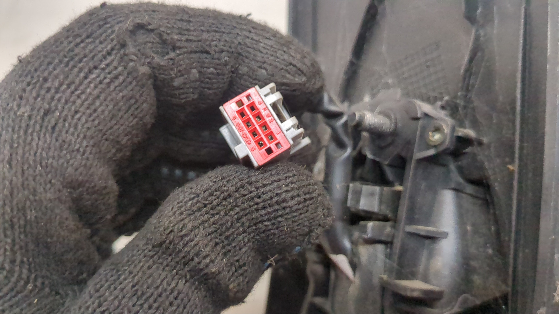 Зеркало правое электрическое