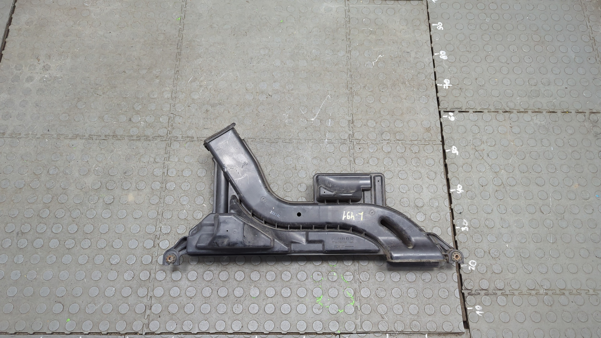 Воздухозаборник (внутри)