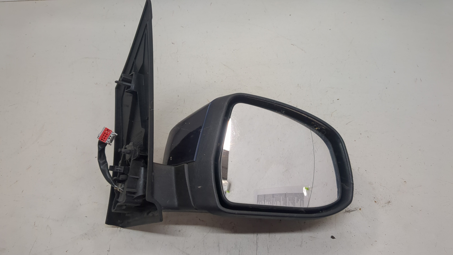 Зеркало правое электрическое