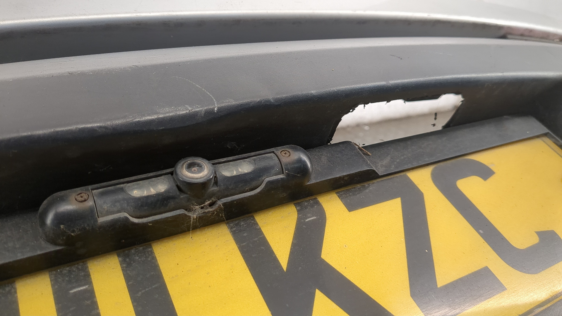 Бампер задний