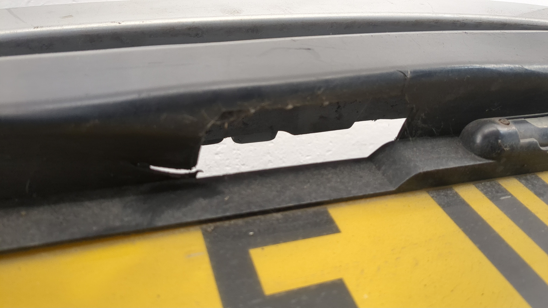 Бампер задний