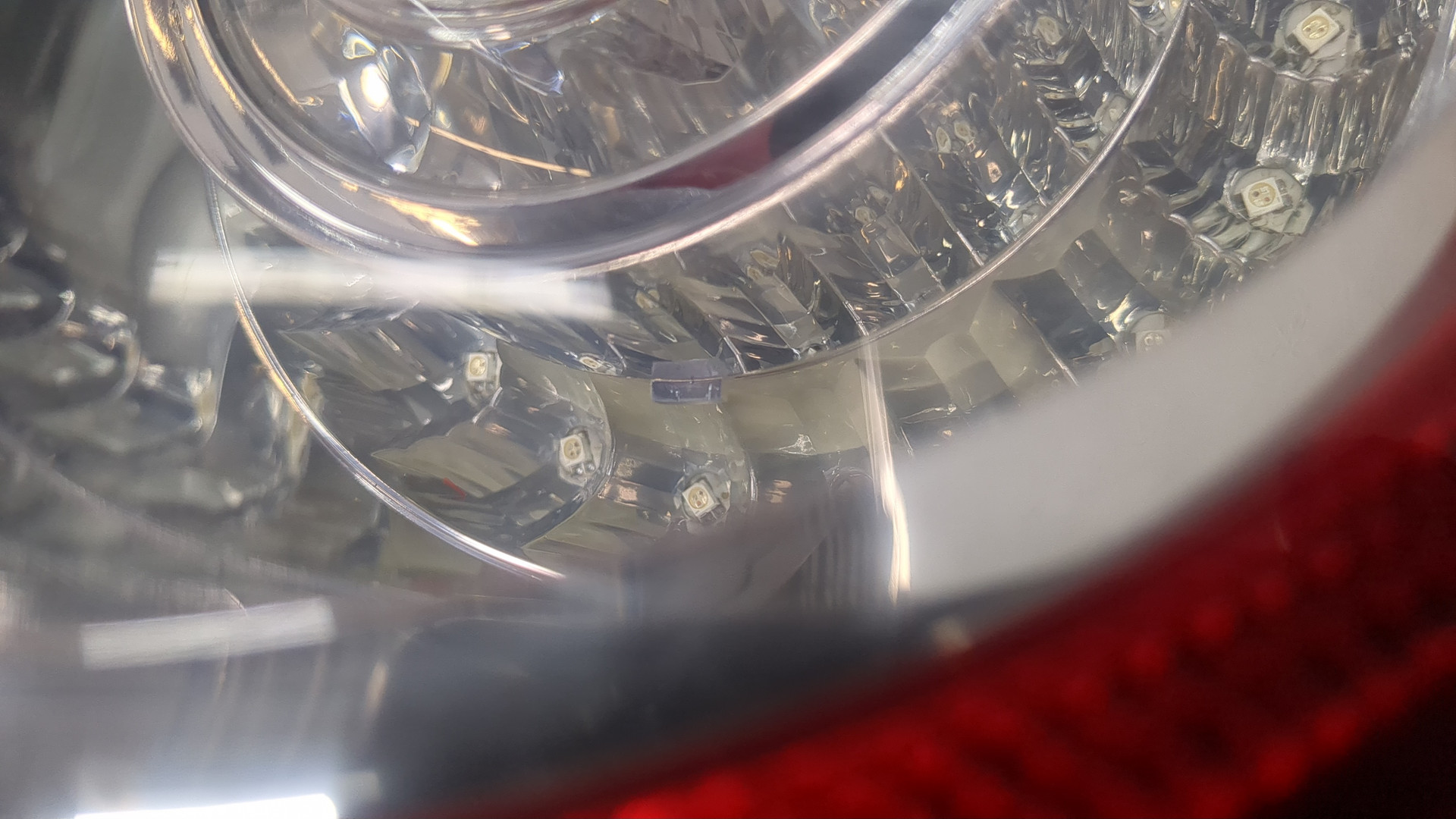 Фонарь задний правый