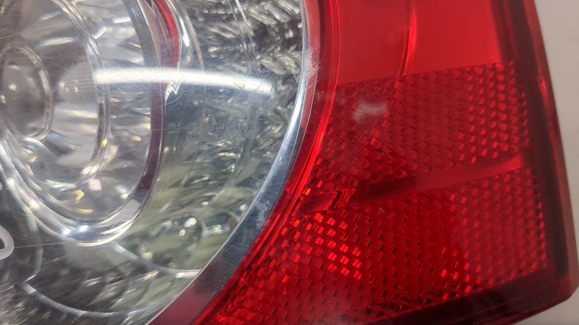 Фонарь задний правый