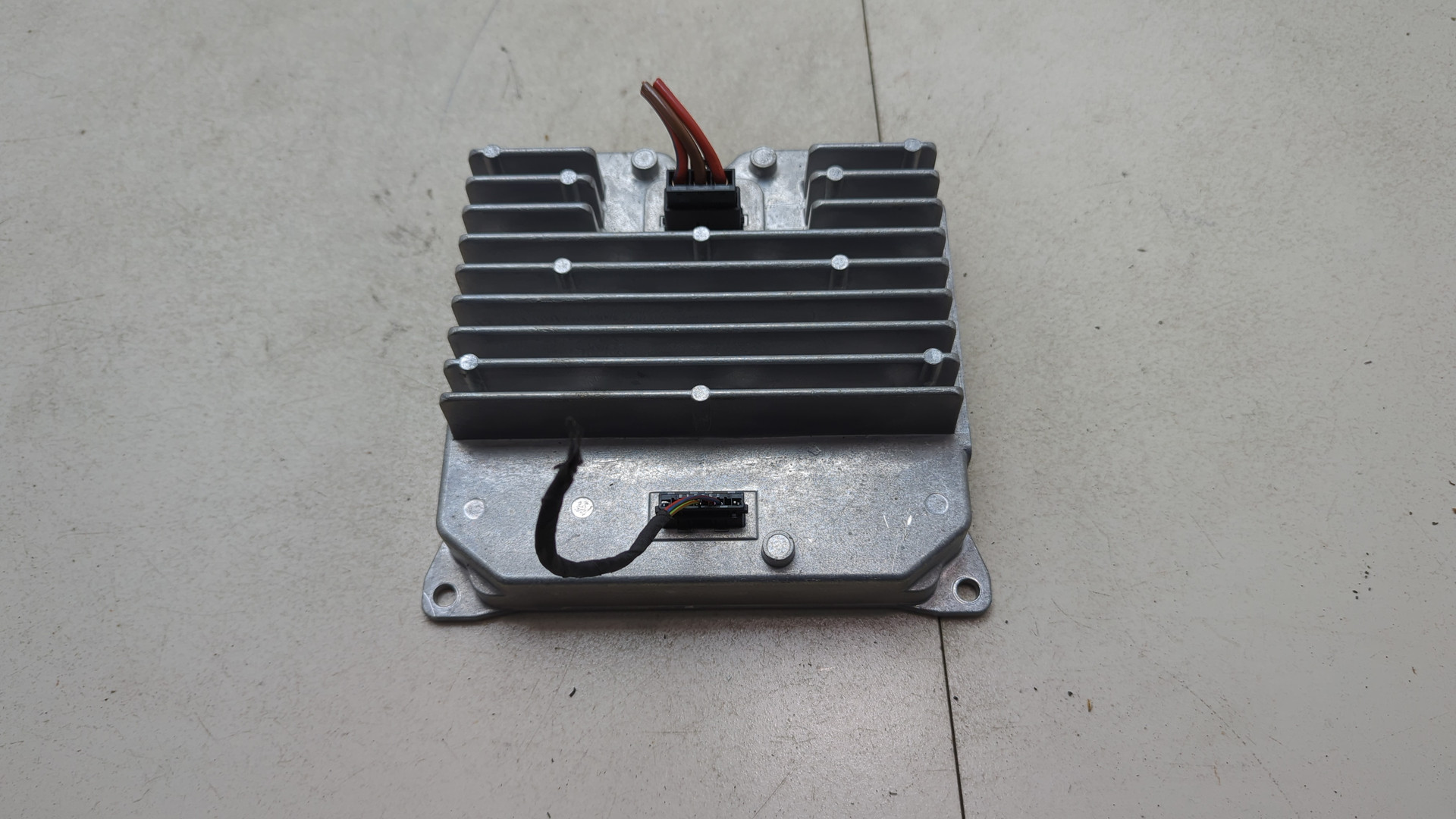 Преобразователь напряжения (адаптер)